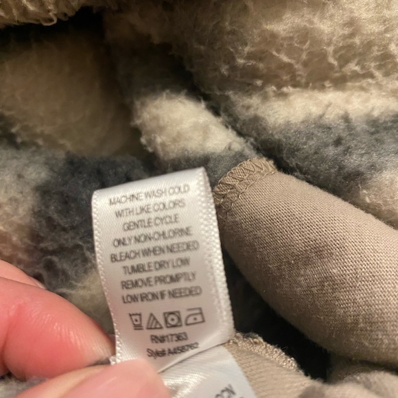 Koolaburra by UGG Brushed Back Sherpa Funnel Neck Pullover Women’s Medium - Picture 12 of 12